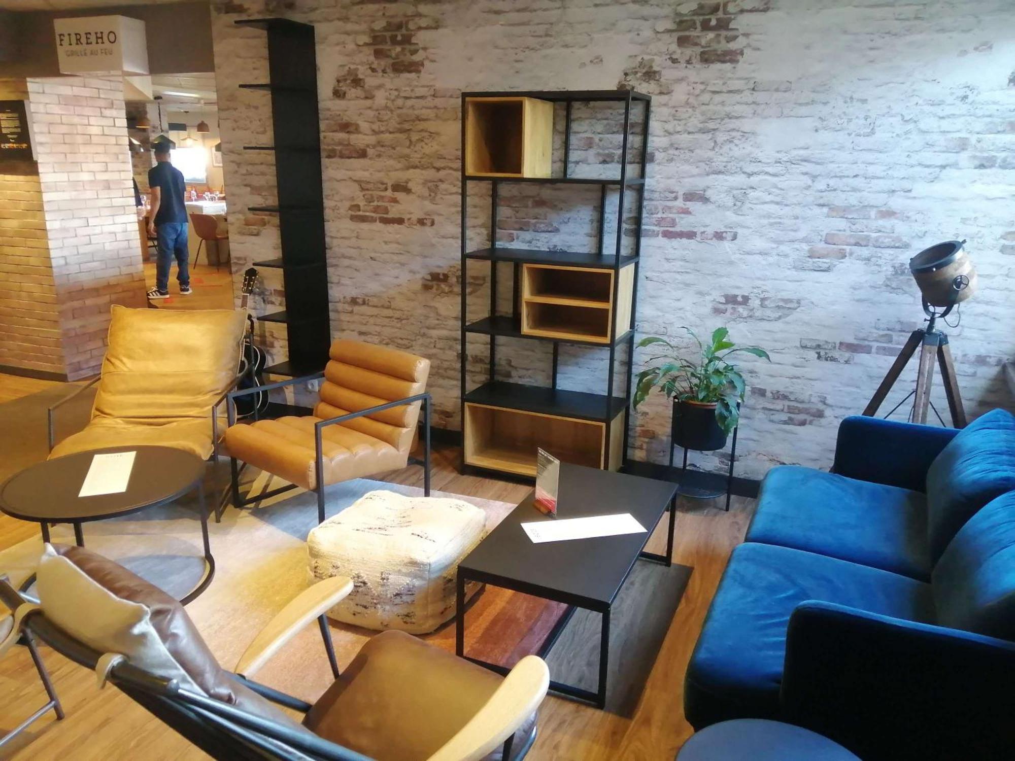 Hotel Ibis Poitiers Sud Esterno foto