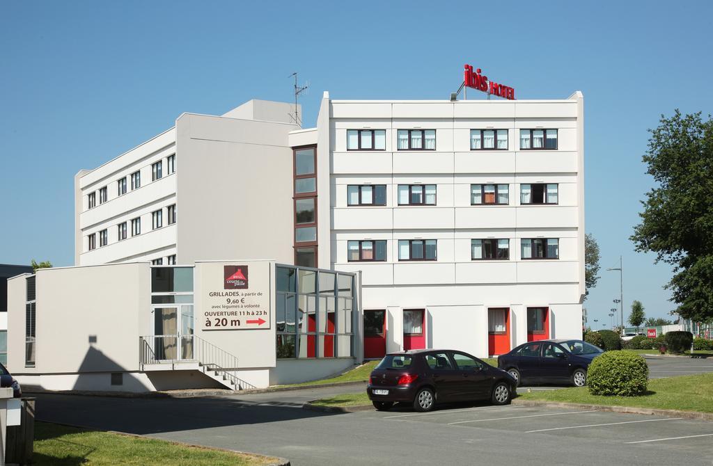 Hotel Ibis Poitiers Sud Esterno foto